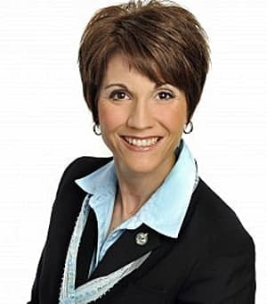 kelly-block-headshot