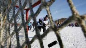 306-hockey-day-cp100130