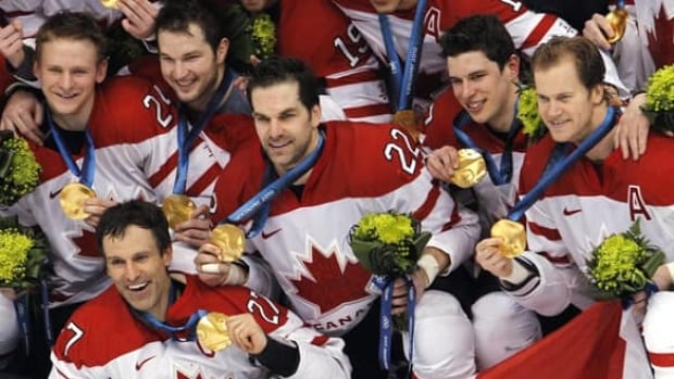 584-canada-team-celeb