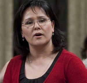 aglukkaq-cp8832634
