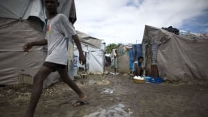 w-haiti-tents-cp-9707007