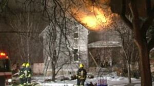 mb-luxton-fire-house