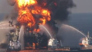 tp-deepwater-horizon-fire-cp-8544215