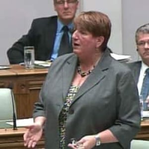 nl-dunderdale-kathy-100427