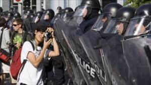 tp-toronto-100626-cp-protester-riot-police
