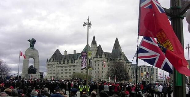 ottawa-100409-end-of-era-ceremony-ottawa-banner