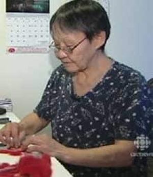 north-inuit-fur-poppy101111