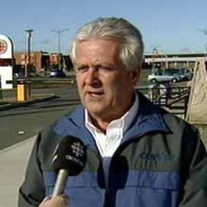 nl-lucas-wayne-20080424