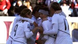 306_us-women-soccer-101127