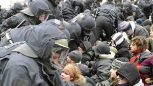 dresden-protest-police-8118067