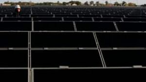 tp-wdr-sarnia-solar-farm-cp9527741