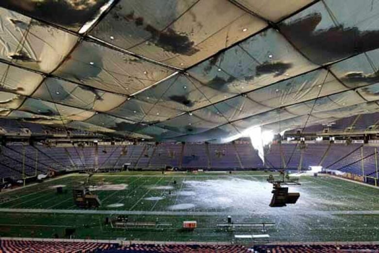 Stadium roof collapses after Midwest snowstorm CBC News