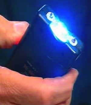 stun-gun-closeup-0928