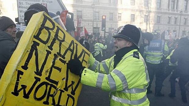 w-london-protests-rtxvkgb