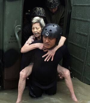 taiwan-typhoon-cp9428536