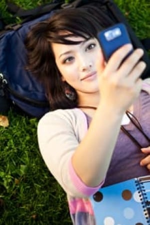 text-girl-is-000013825503-220x330