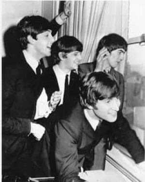 beatles-window-2560434-220x275