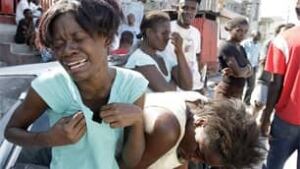 bc-100114-haiti-chaos