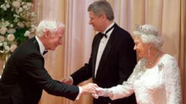 tp-johnston-queen100708