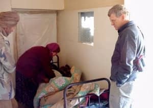 aid-workers-cp9172904
