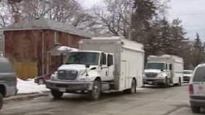 ottawa-100216-box-trucks-williams