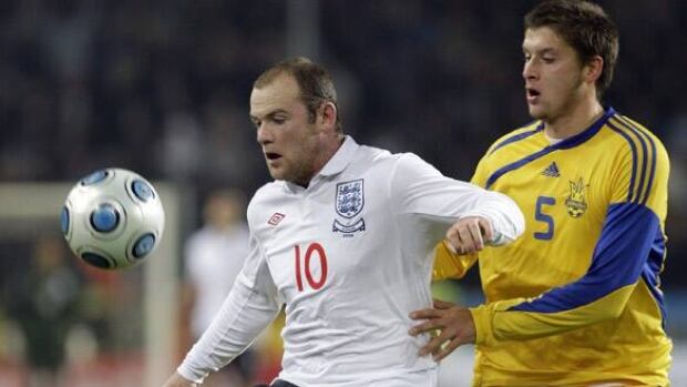 rooney-waynexl091010ap