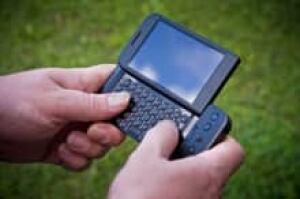 smart-phone-is-000008843720-220x146