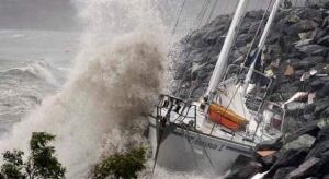 w-australia-cyclone-cp-8351911