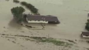 tp-cgy-irvine-aerial-flood