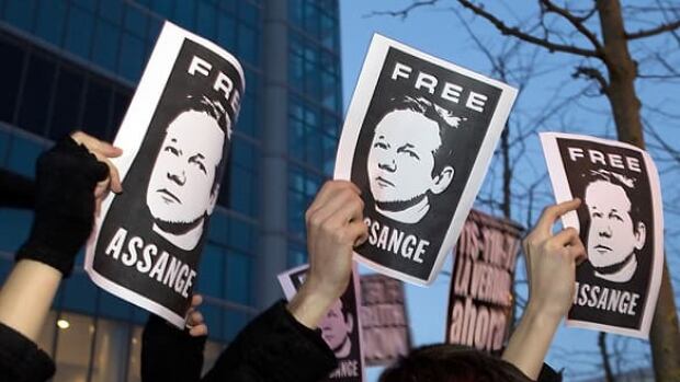 wikileaks-protest-584