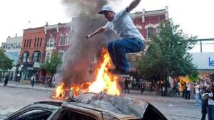 g20-w-protester