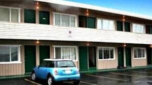 bc-100407-garibaldi-inn