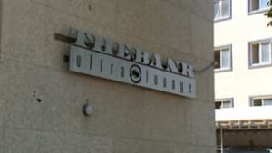 tp-edm-bank-lounge