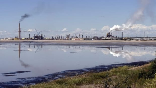 oilsands-w-cp-7746294