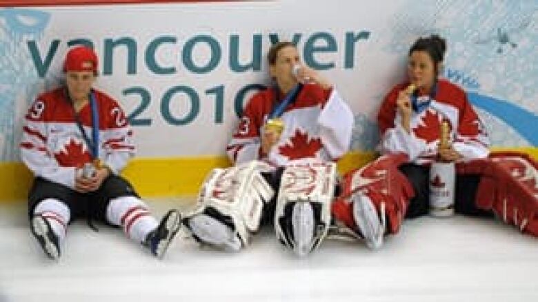 Stanley beer cup (full cans )  Hockey birthday, Hockey birthday parties,  Beer olympic