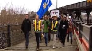 tp-edm-university-protest-bridge-march