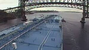 bc-100507-second-narrows-oil-tanker