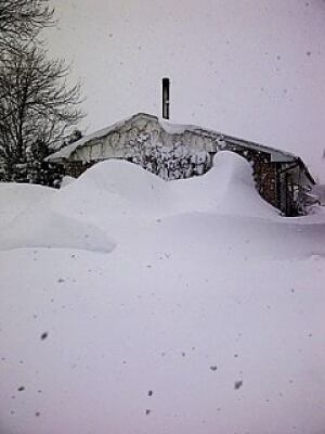 lucan-snow-terry-green-credit-101207