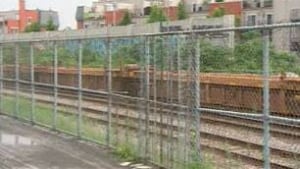 mtl-legal-rail-crossing
