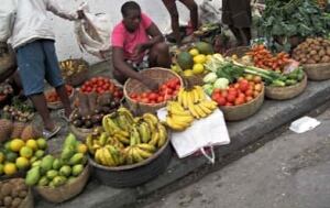 Haiti-Street-fruit-392