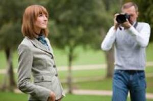model-photographer-is-000013655535-220x146