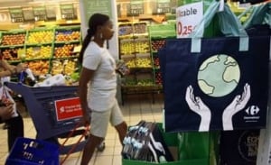 bags-reuse-392-rtr27c37