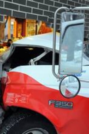 inset-uhaul-closer-jst