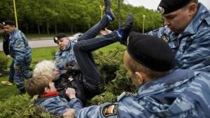 moscow-gay-rally-cp-6716333-wide