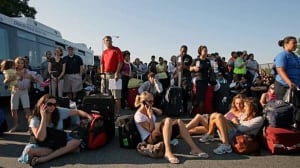 airport-bomb-scare-w-cp-710