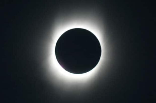 solar-eclipse-w-cp-RTR25WMH