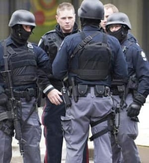 edmonton-hostage-350-752630
