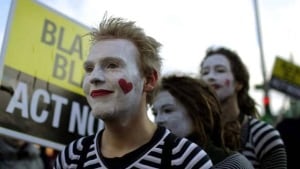 w-climate-protest-cp-7803010