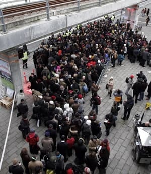 copenhagen-crowds-cp-781114