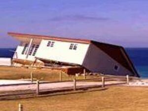 top-house-falls-20070418